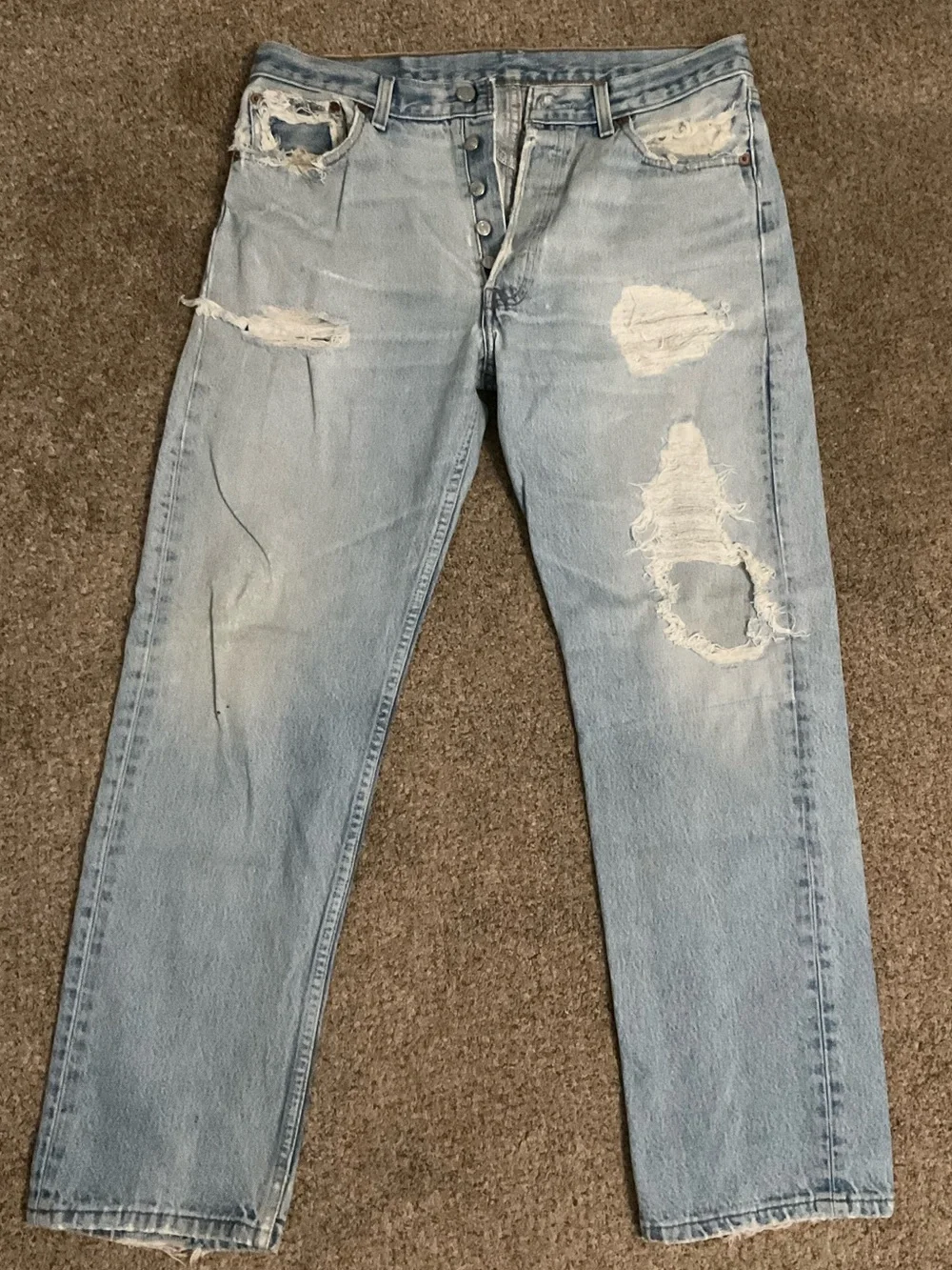 Vintage Levi’s 501 Naturally Faded Dark to Light Wash Distressed Jeans 34x30